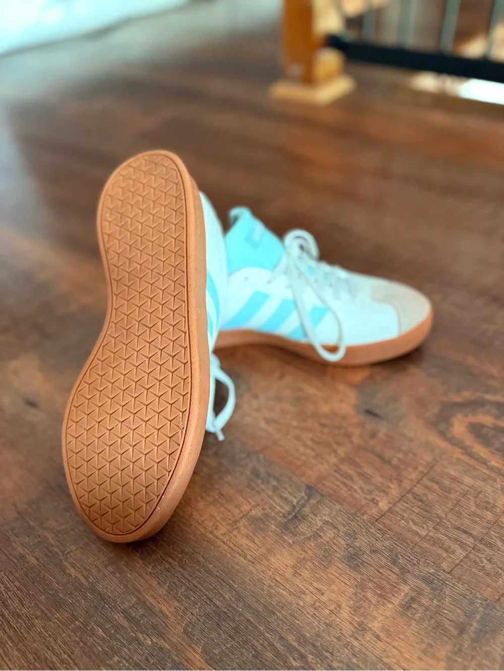 Adidas VL Court Base w/gumbottom - Picture 2 of 4
